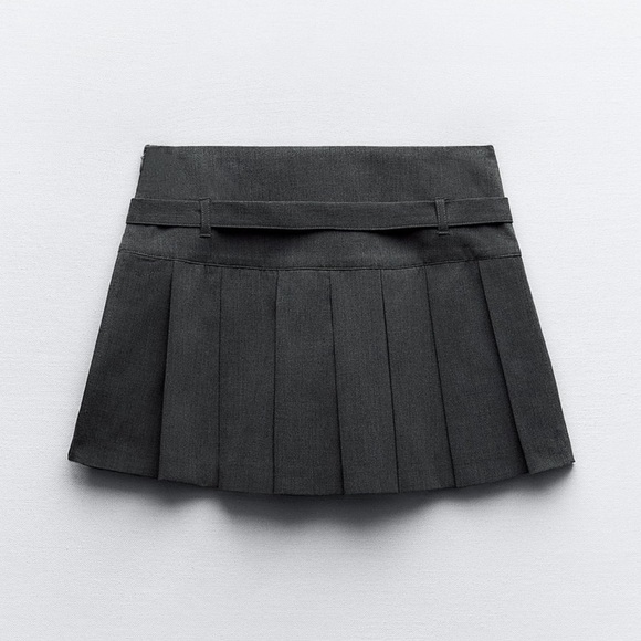 Zara Pleated Skort - Picture 2 of 2